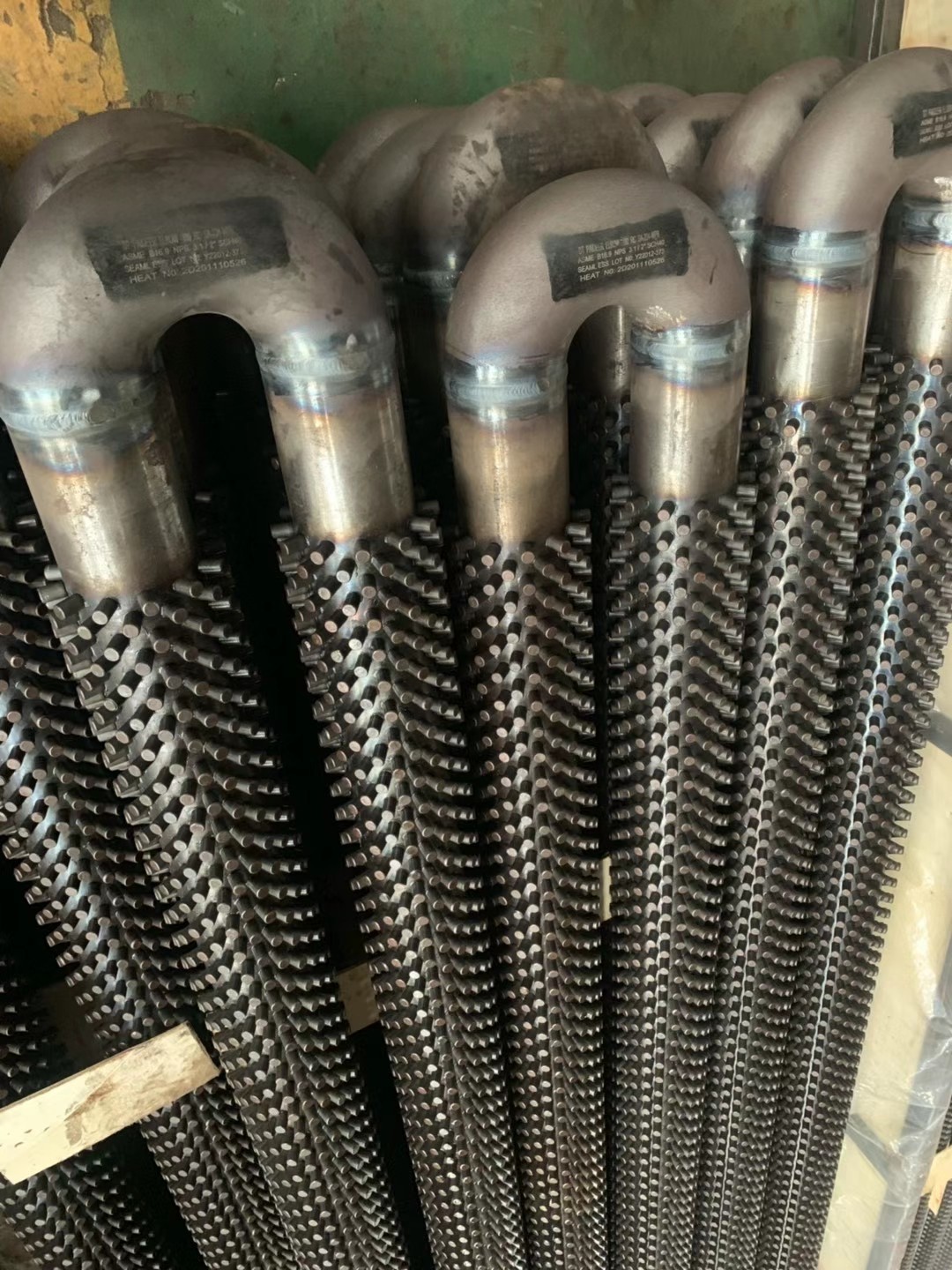 管子Φ63.5×4 ，材質(zhì)12Cr1MoVG，用于低溫再熱器